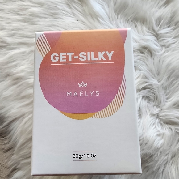 Maely's Get Silky - Picture 1 of 3
